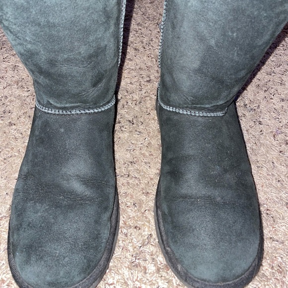 Black UGG bailey bow II boot - Picture 3 of 5